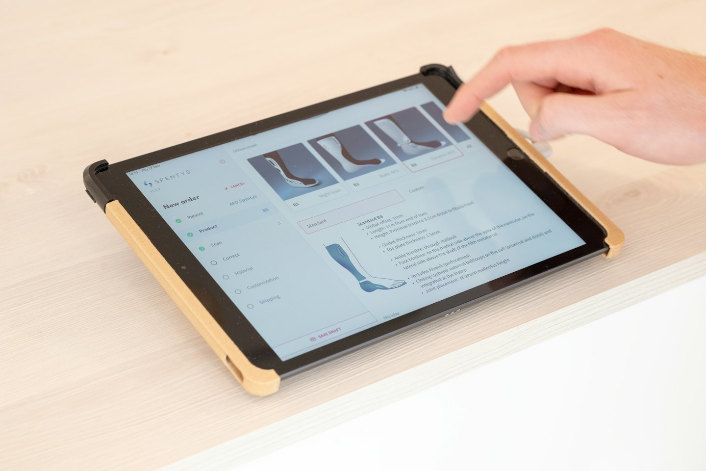 Wählt orthopädische Modelle in der SPENTYS Medical Ordering App aus.